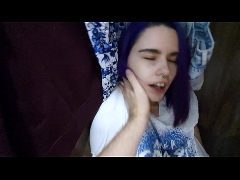❤️ Нашел сестренку в шкафу и помог кончить ❤️❌ Порнушка на порно сайте fuckmymac.ru ❌️❤
